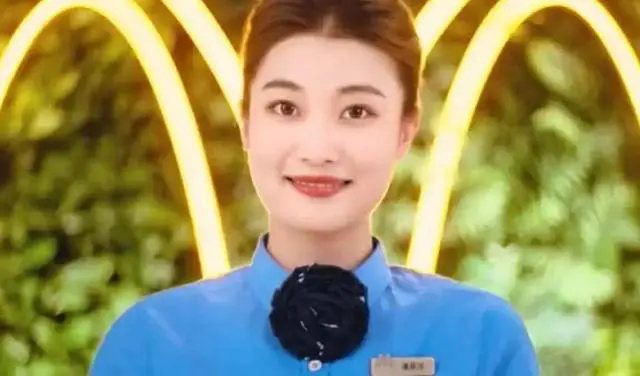 麥當(dāng)勞新制服為什么要戴“鋼絲球”？